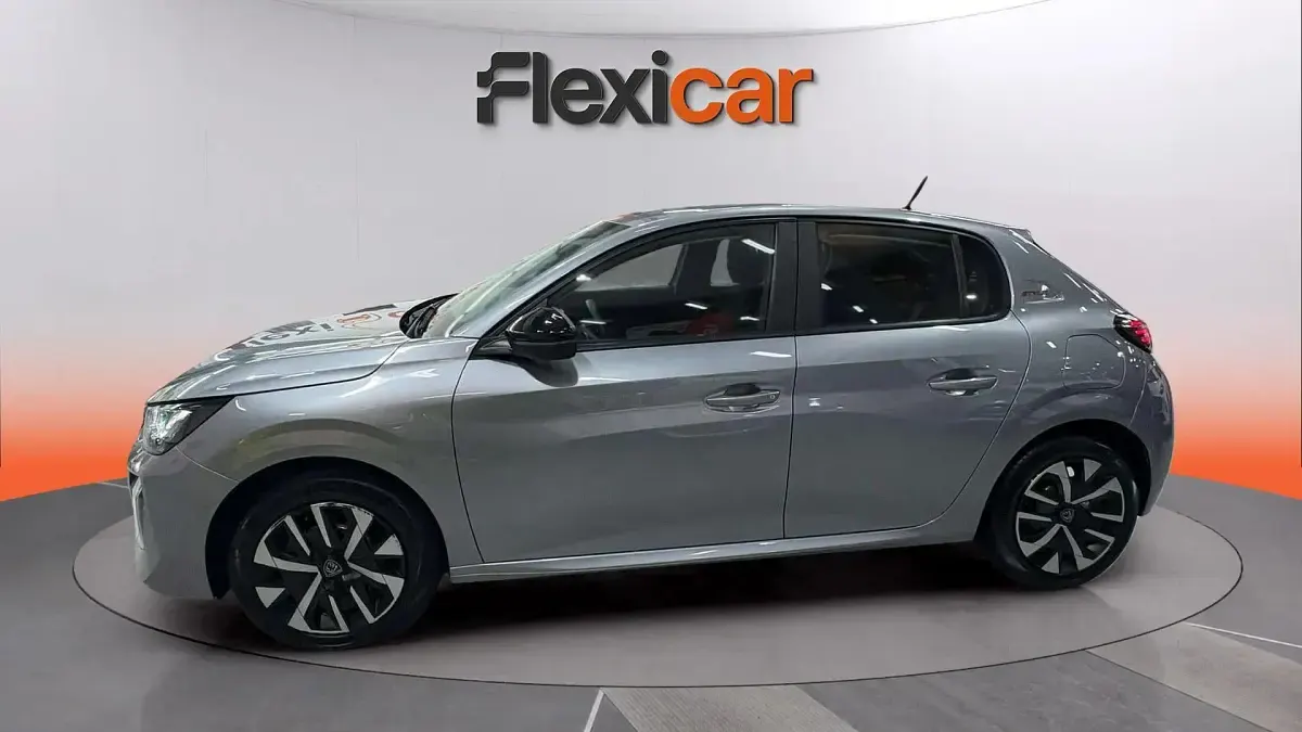 Usado Peugeot 208 Style 110 CV (80 kW) 2025 Gris Utilitario