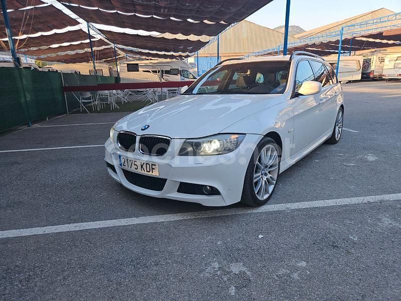 Usado BMW 320 177 CV (130 kW) 2009 Blanco Familiar