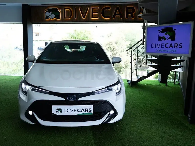 Usado Toyota Corolla Active 122 CV (89 kW) 2021 Blanco Berlina