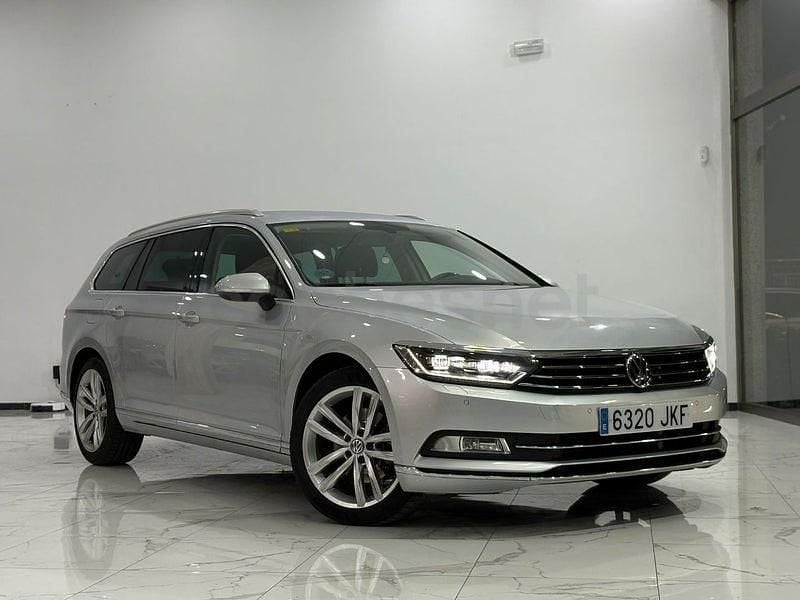 Usado VW Passat Sportline 150 CV (110 kW) 2015 Gris / plata Familiar