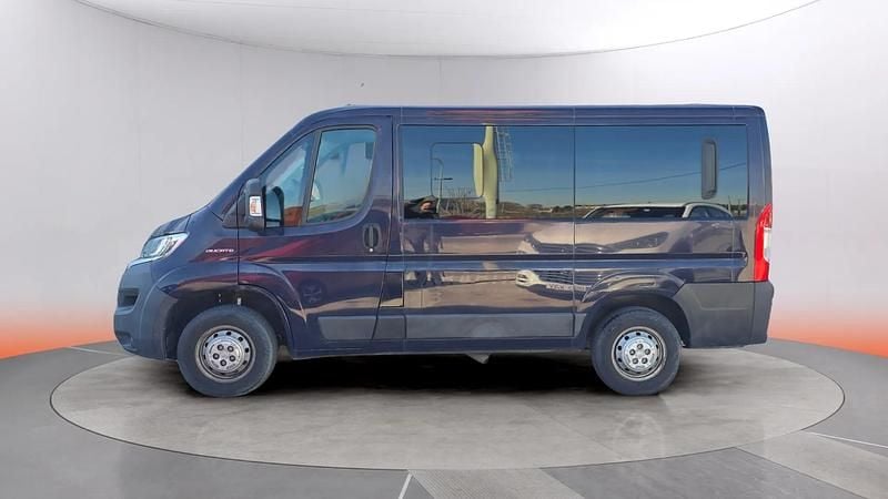 Usado Fiat Ducato 150 CV (110 kW) 2018 Azul Van