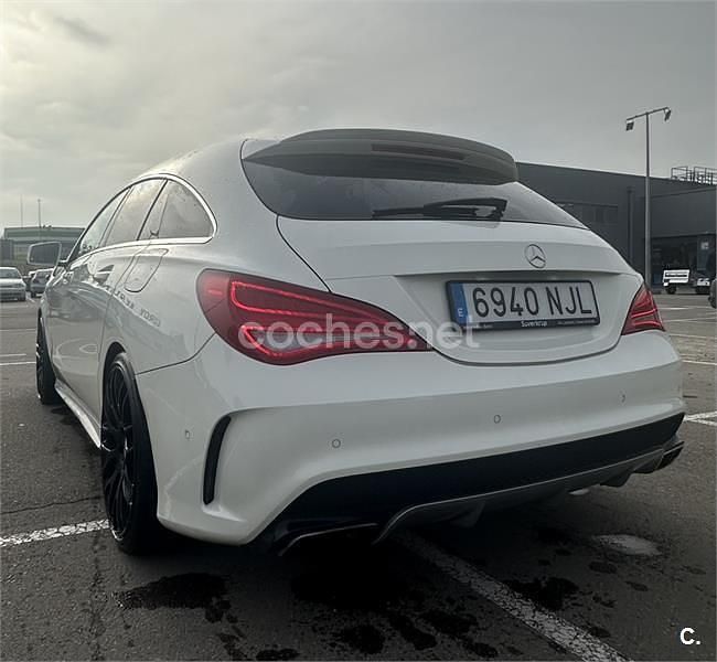 Usado Mercedes CLA45 AMG Shooting Brake 381 CV (280 kW) 2018 Blanco Familiar