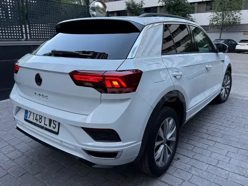 Usado VW T-Roc R-line 150 CV (110 kW) 2022 Blanco SUV