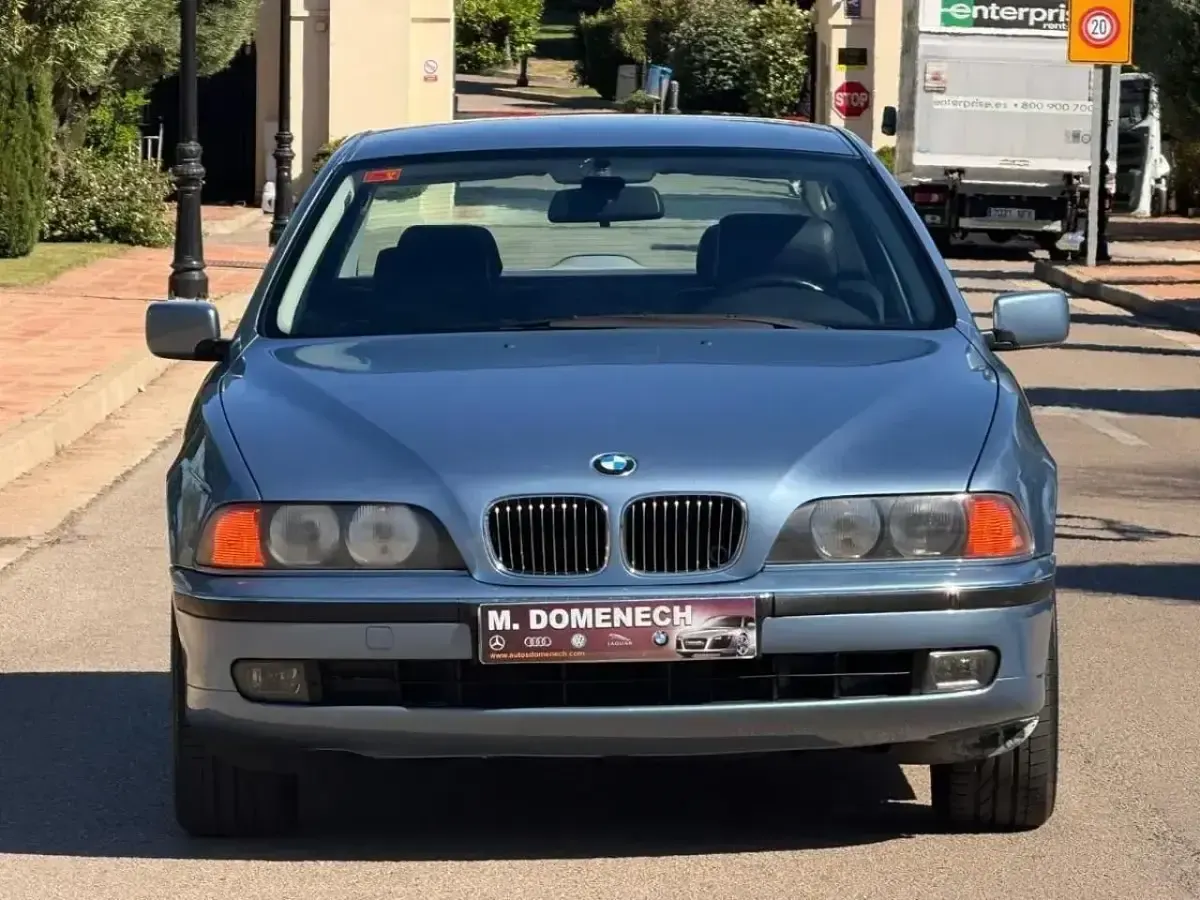 Usado BMW 540 286 CV (210 kW) 1997 Gris / plata Berlina