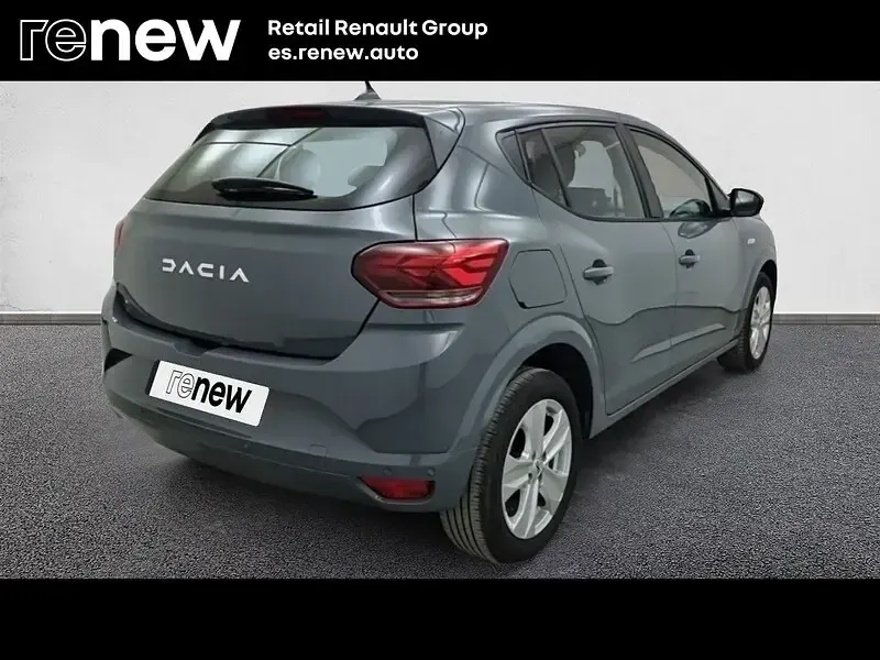 Usado Dacia Sandero Expression 100 CV (73 kW) 2024 Gris escarcha Berlina