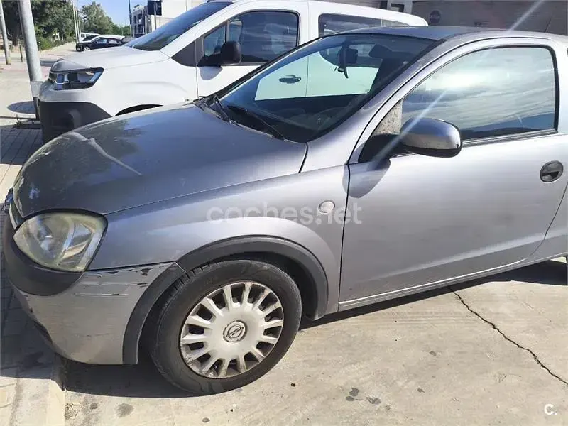 Usado Opel Corsa Edition 65 CV (47 kW) 2003 Gris / plata Utilitario