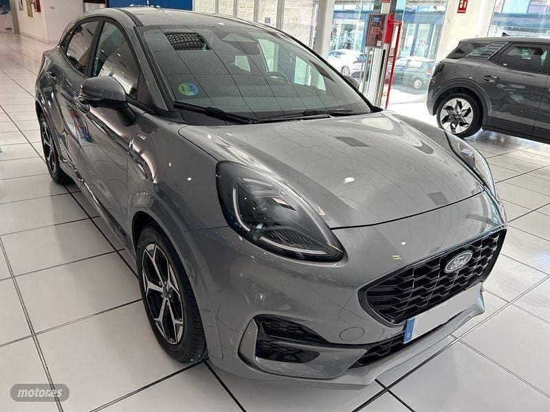 Gris / plata Usado 2024 Ford Puma ST-Line SUV | 22.900 € (Precio justo) - Imagen 1/4