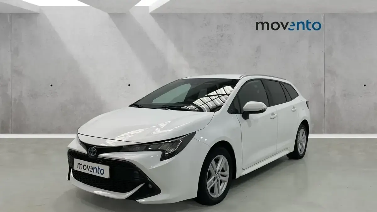 Usado Toyota Corolla Active 140 CV (102 kW) 2023 Blanco Familiar
