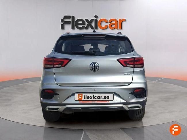 Usado MG ZS Luxury 111 CV (81 kW) 2023 Gris SUV