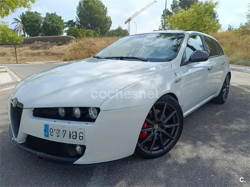 Usado Alfa Romeo 159 200 CV (147 kW) 2010 Blanco Familiar