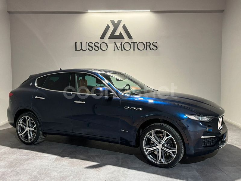 Azul Usado 2019 Maserati Levante GranLusso SUV | 48.900 € (Un poco caro) - Imagen 1/4