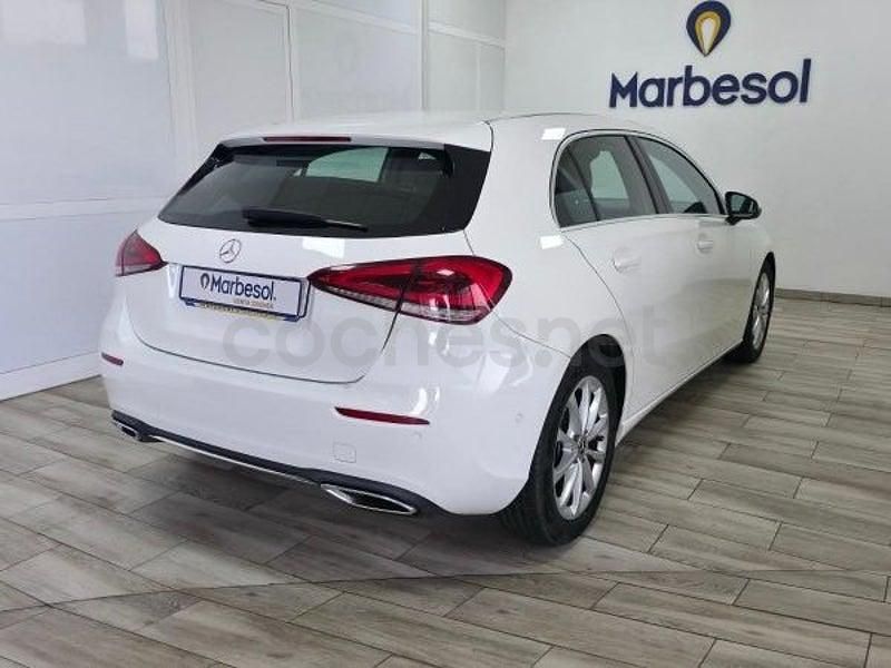 Usado Mercedes A180 136 CV (100 kW) 2020 Blanco Berlina