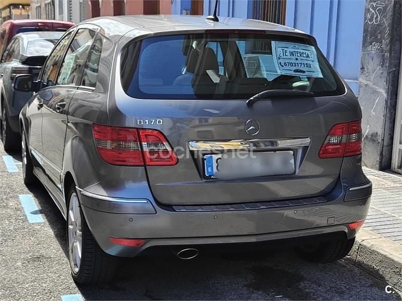 Usado Mercedes B170 116 CV (85 kW) 2009 Gris / plata Monovolumen