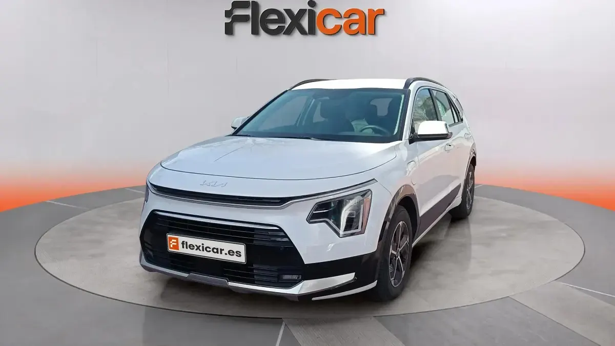 Usado Kia Niro 171 CV (125 kW) 2024 Blanco SUV
