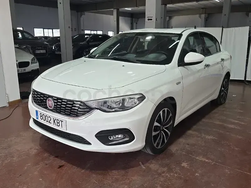 Usado Fiat Tipo Lounge 120 CV (88 kW) 2017 Blanco Familiar