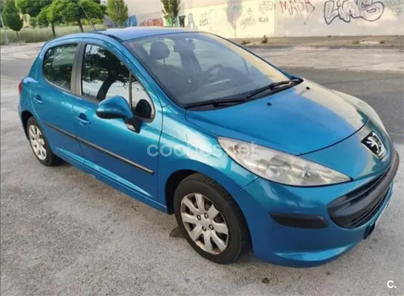 Usado Peugeot 207 90 CV (66 kW) 2007 Azul Berlina