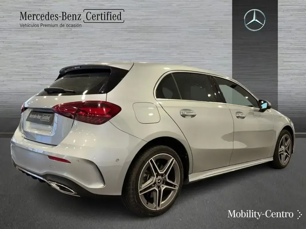 Usado Mercedes A250 163 CV (119 kW) 2025 Plata hightech