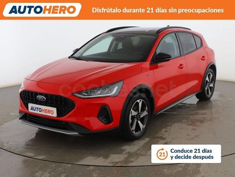 Usado Ford Focus Active X 125 CV (91 kW) 2023 Rojo Berlina