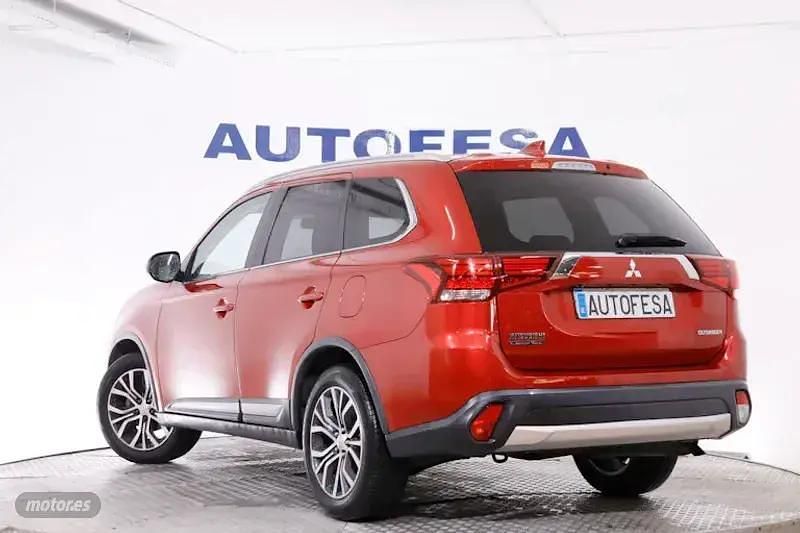 Usado Mitsubishi Outlander Motion 150 CV (110 kW) 2018 Rojo SUV