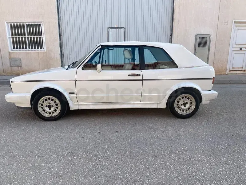 Usado VW Golf Cabriolet 112 CV (82 kW) 1988 Blanco Descapotable