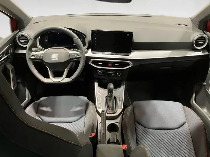 Usado Seat Arona FR 115 CV (84 kW) 2025 Rojo SUV