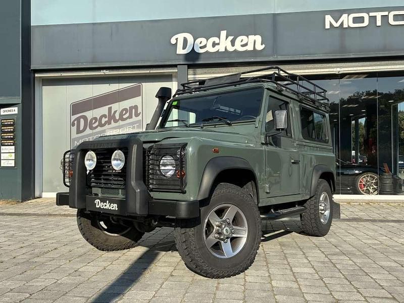 Usado Land Rover Defender 122 CV (89 kW) 2012 Verde Familiar