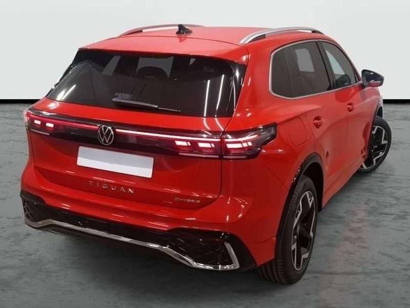 Usado VW Tiguan R-line 272 CV (200 kW) 2025 Rojo SUV