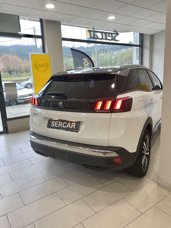 Usado Peugeot 3008 Allure 131 CV (96 kW) 2018 Blanco SUV