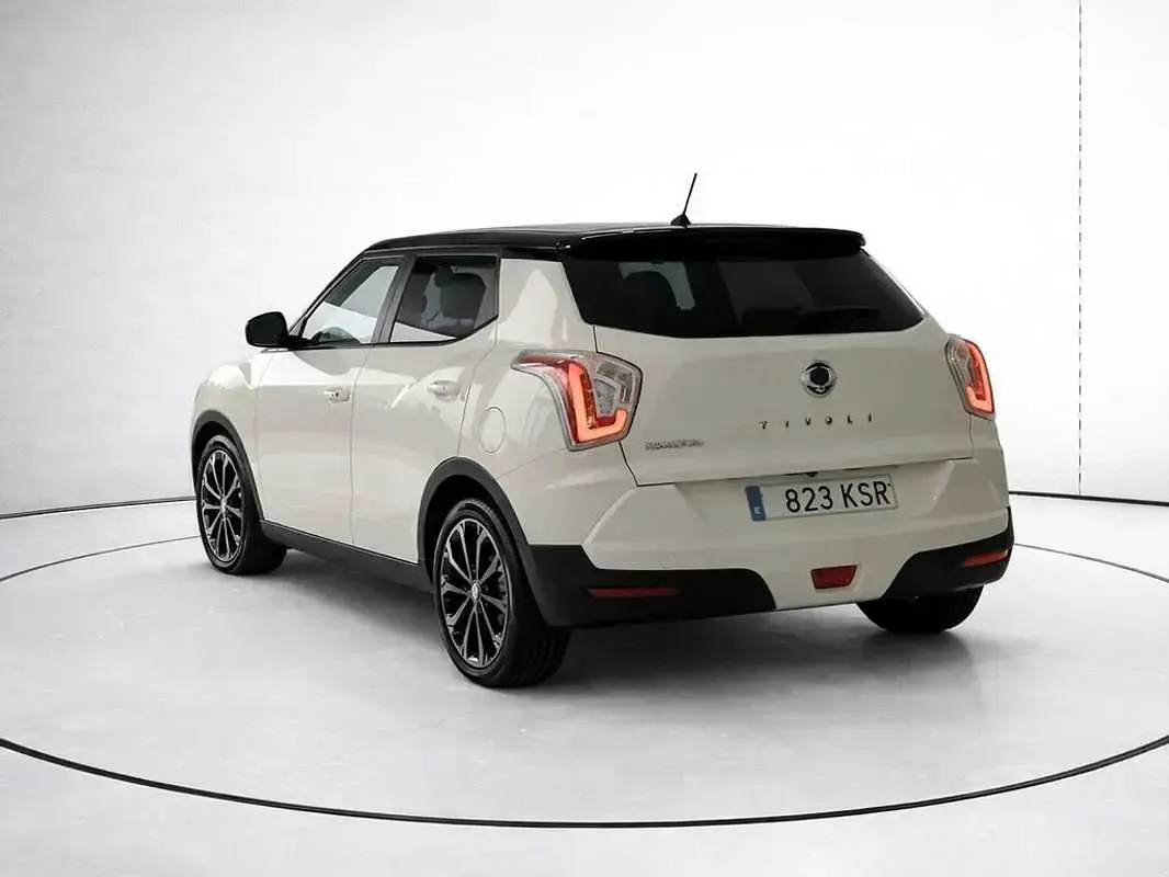 Usado SsangYong Tivoli Limited 128 CV (94 kW) 2018 Blanco SUV