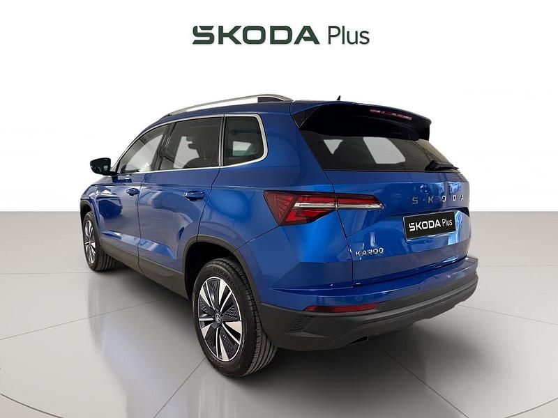 Usado Skoda Karoq Selection 150 CV (110 kW) 2025 Azul SUV