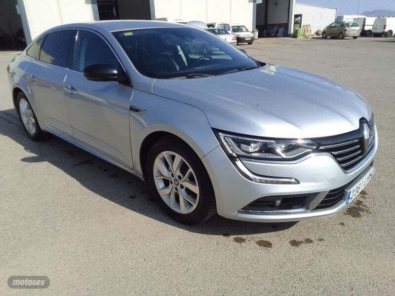 Usado Renault Talisman LIMITED 160 CV (117 kW) 2020 Plateado Berlina