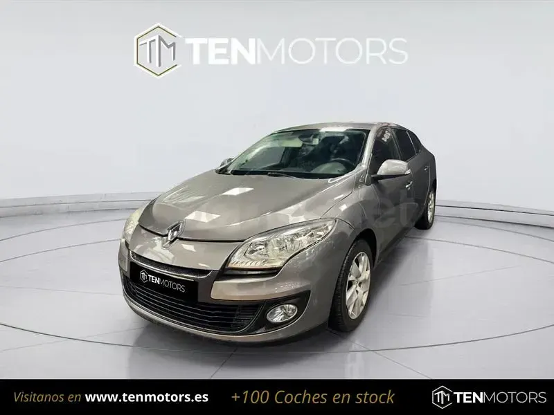 Usado Renault Mégane Business 110 CV (80 kW) 2012 Beige Berlina