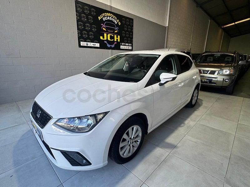 Usado Seat Ibiza Style Plus 95 CV (69 kW) 2018 Blanco Utilitario