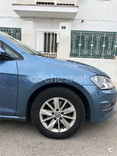 Usado VW Golf VII Sportline 105 CV (77 kW) 2014 Azul Familiar