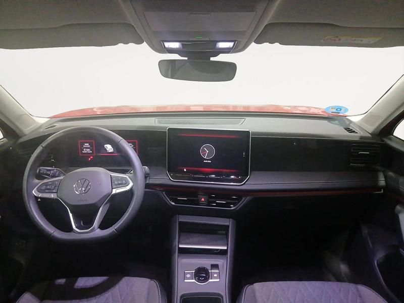Nuevo VW Tiguan 150 CV (110 kW) 2025 Rojo SUV