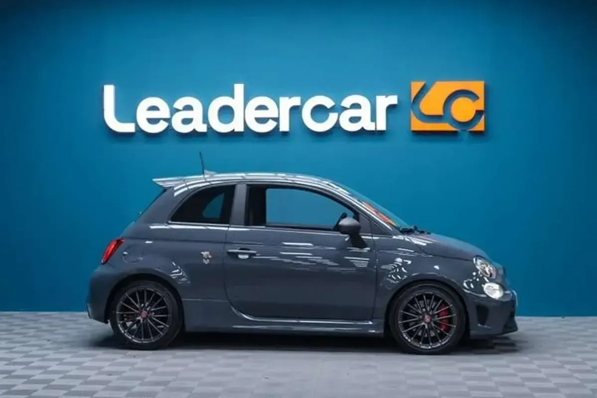 Usado Abarth 595C Competizione 179 CV (131 kW) 2022 Gris Descapotable