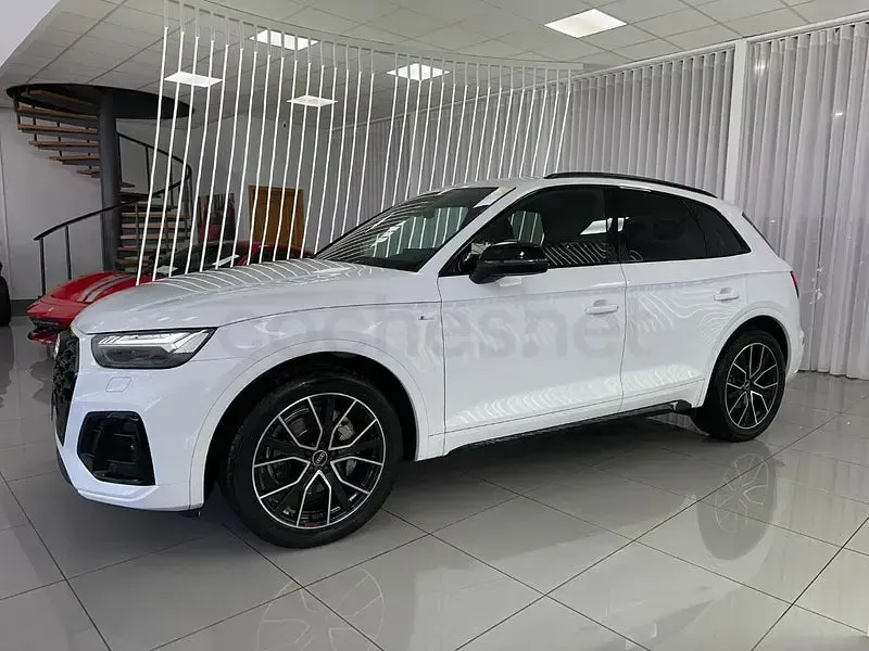Usado Audi Q5 Ambiente 163 HP (119 kW) 2022 Branco SUV