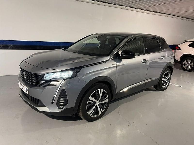 Usado Peugeot 3008 Allure 225 CV (165 kW) 2022 Gris / plata SUV
