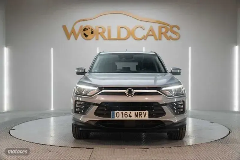 Usado SsangYong Korando 163 CV (119 kW) 2024 Gris SUV