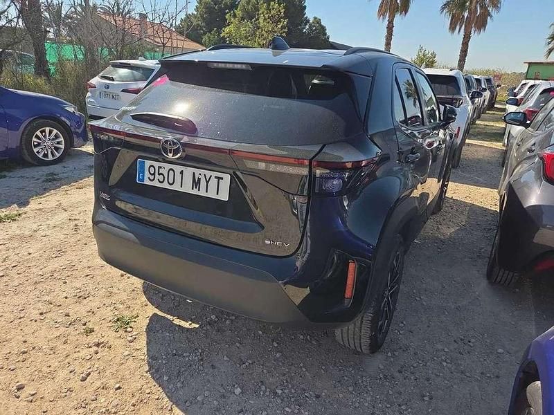Usado Toyota Yaris Cross Active 116 CV (85 kW) 2025 Negro SUV