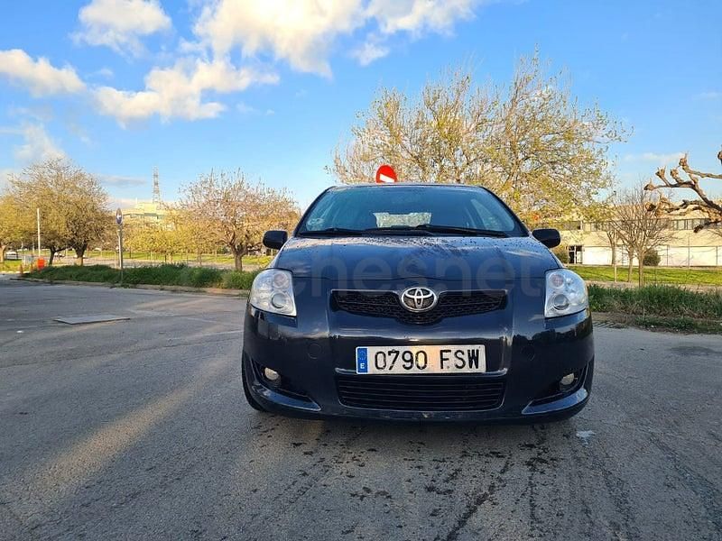 Usado Toyota Auris Luna 90 CV (66 kW) 2008 Negro Utilitario