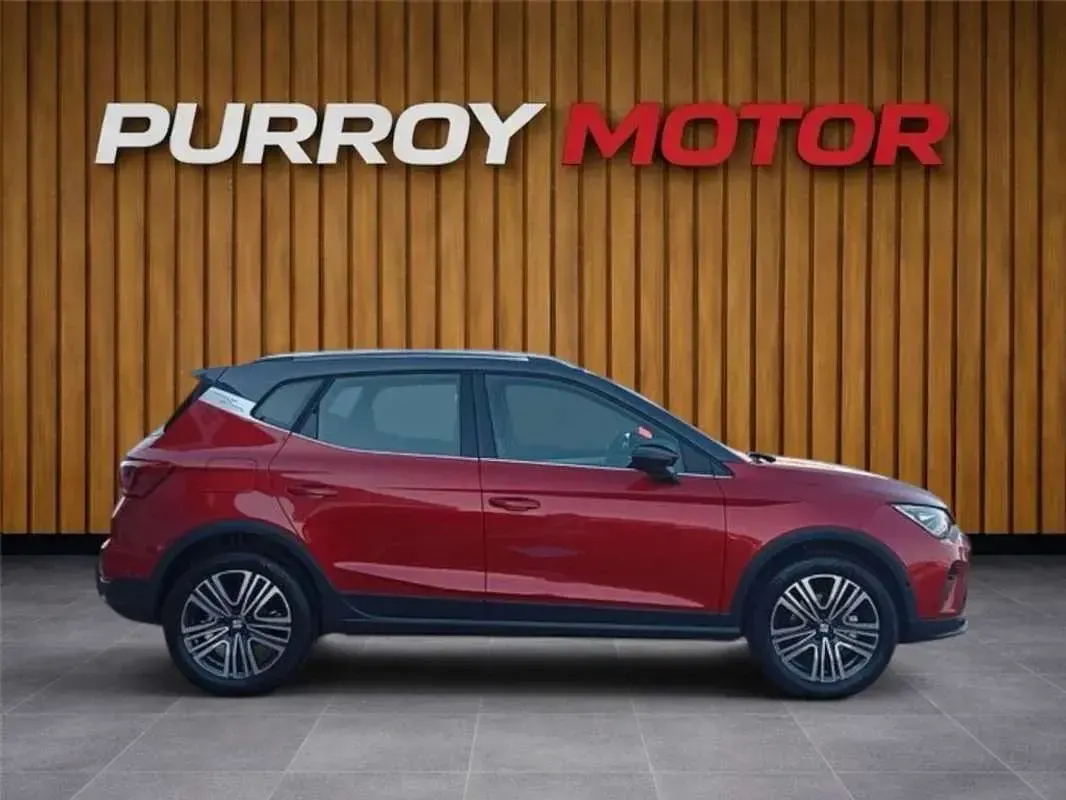 Usado Seat Arona FR 116 CV (85 kW) 2025 Rojo SUV