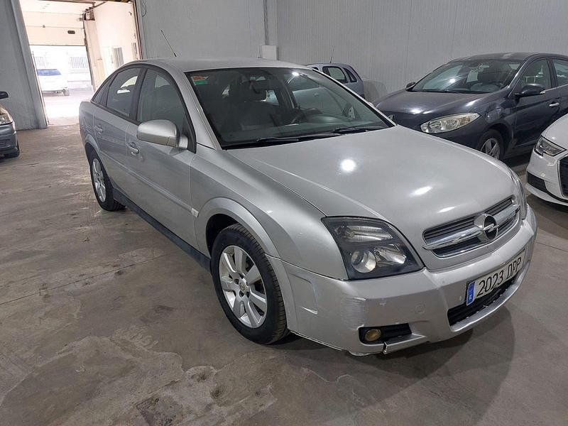 Usado Opel Vectra Cosmo 150 CV (110 kW) 2005 Gris Berlina