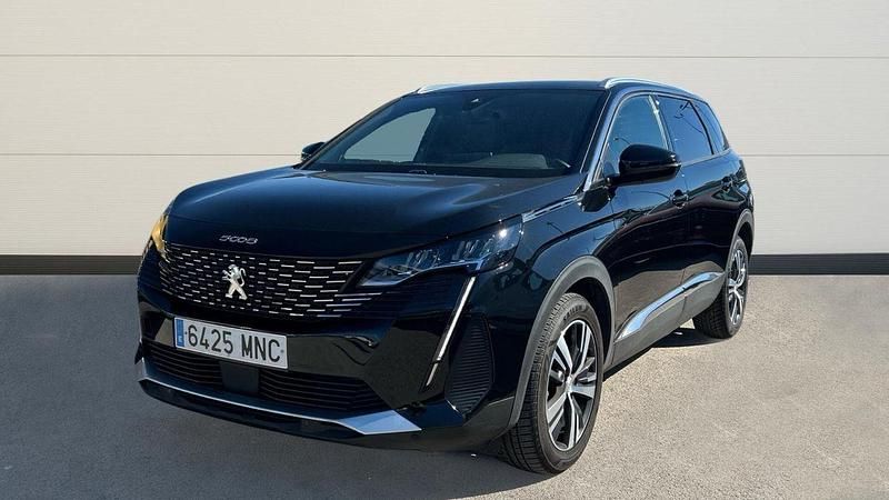 Usado Peugeot 5008 Allure 130 CV (95 kW) 2024 Negro SUV