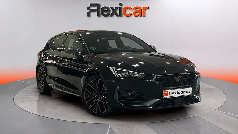 Usado Cupra Leon VZ 300 CV (220 kW) 2023 Negro Berlina