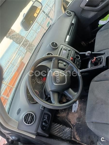 Usado Audi A3 Ambiente 140 CV (102 kW) 2007 Gris / plata Utilitario