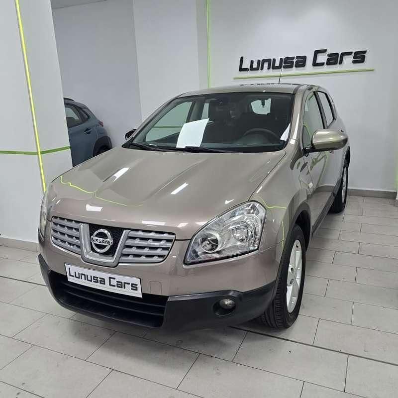 Beige Usado 2009 Nissan Qashqai Visia SUV | 6990 € (Un poco caro) - Imagen 1/4