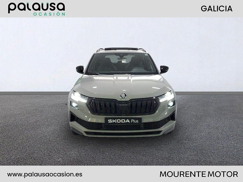 Usado Skoda Karoq SportLine 150 CV (110 kW) 2025 Gris / plata SUV