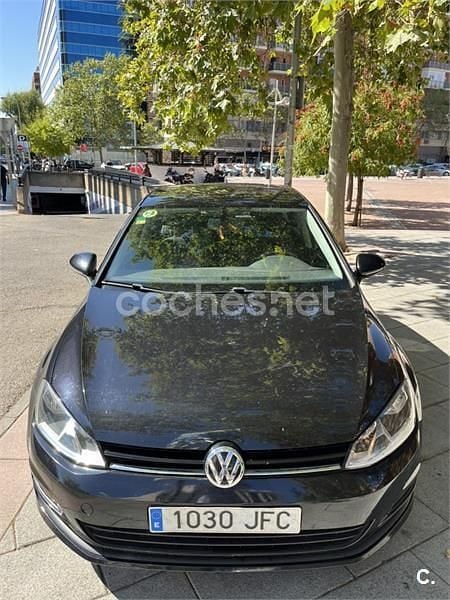 Negro Usado 2016 VW Golf VII Advance Berlina | 11.900 € (Precio justo) - Imagen 1/4