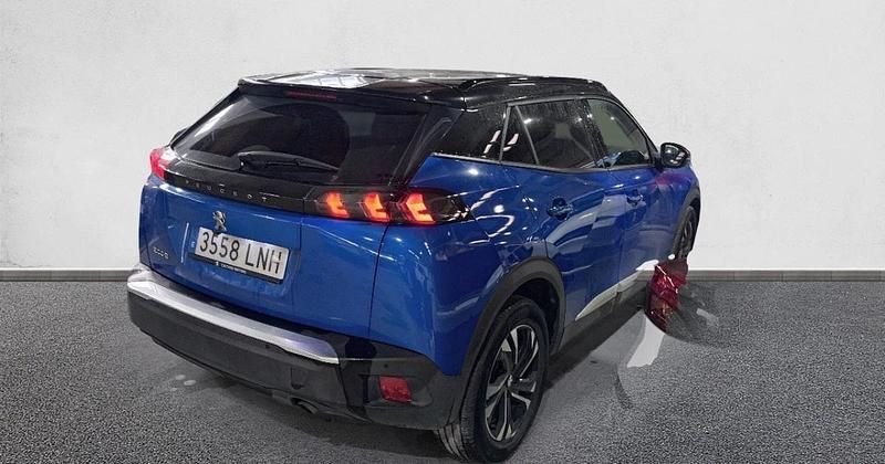 Usado Peugeot 2008 Allure 100 CV (73 kW) 2021 SUV